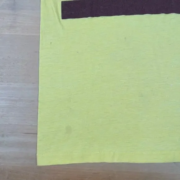 Vintage 70s yellow tshirt o'dea roadrunner tag size large - Picture 5 of 10